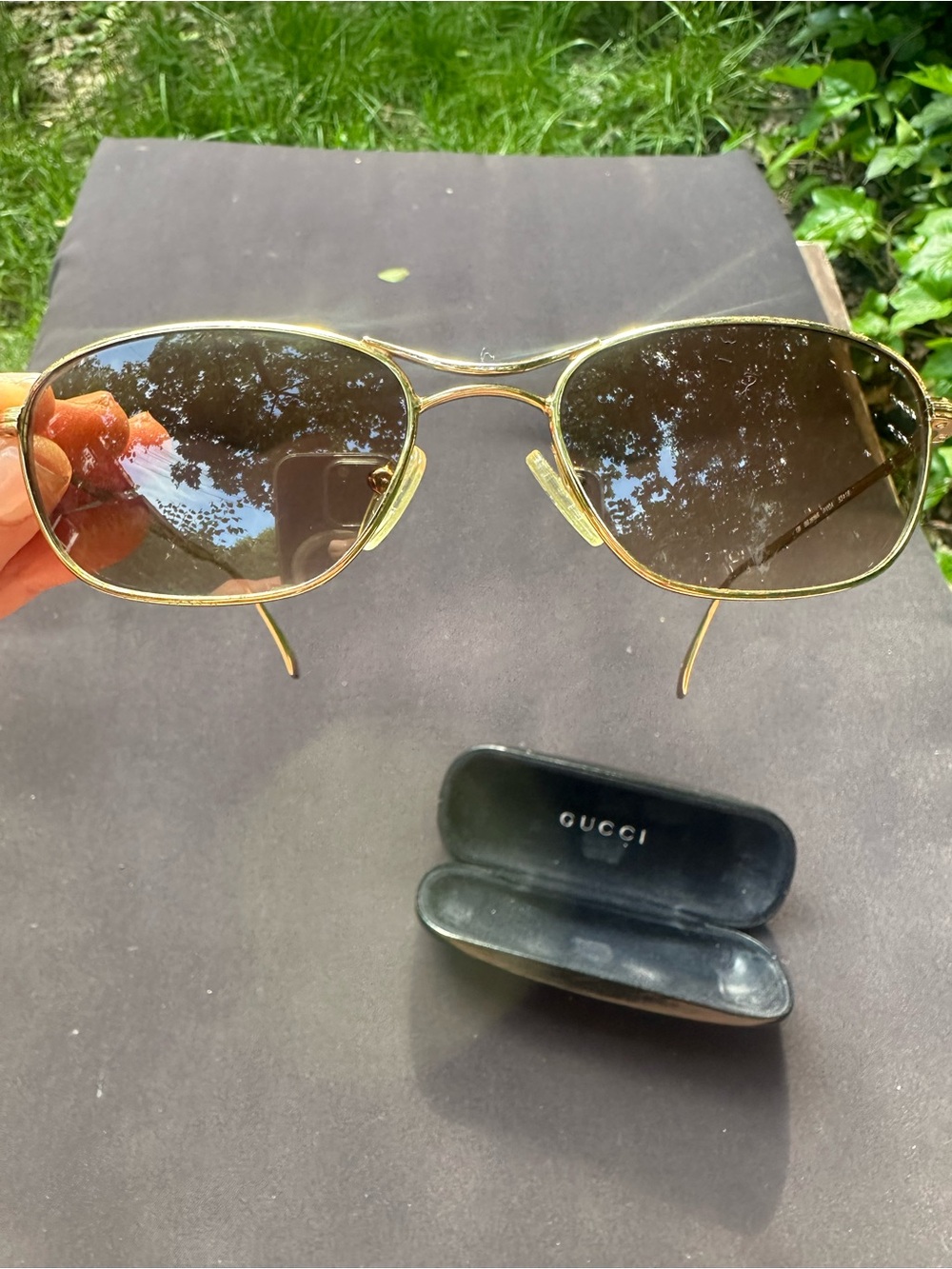 Gucci Sunglasses - Picture 2 of 5